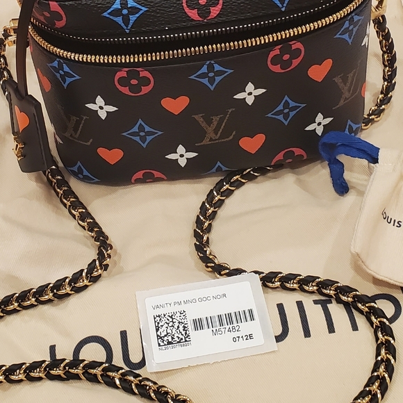 Authentic Limited Edition (time-capsule style) Louis Vuitton "Game On" Vanity PM - Picture 8 of 16